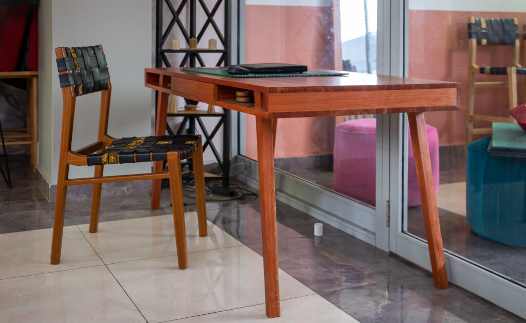 Office / Study Inwood Rwanda